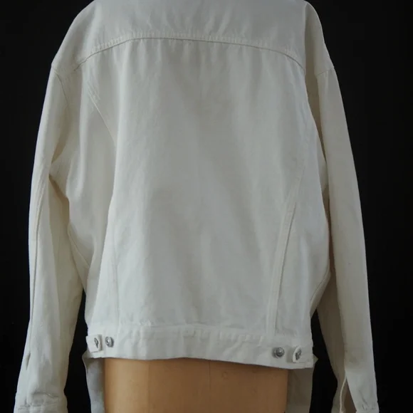 Balenciaga White Denim Jacket Size 38 (M) Logo Buttons andEmbroidery 2018
